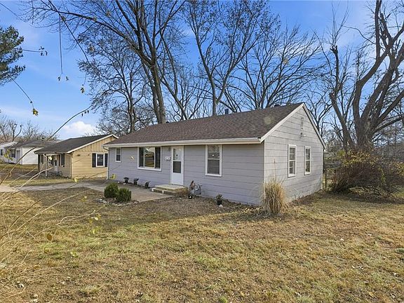 3rd image of 6219 Lathrop Ave