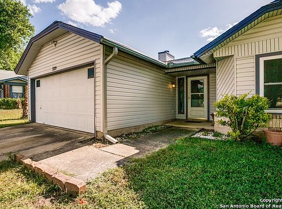 3rd image of 229 Saddlebrook Dr