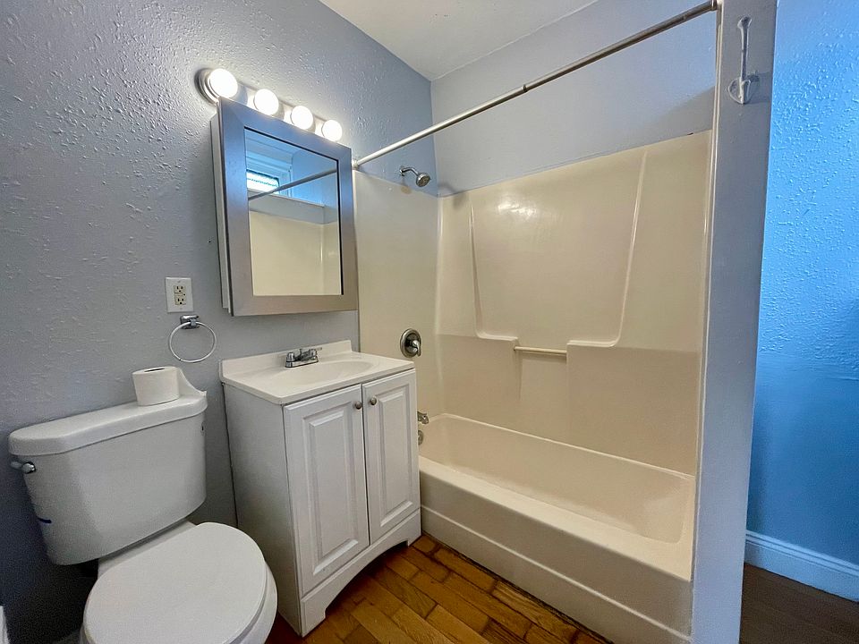 Nice, clean bathroom