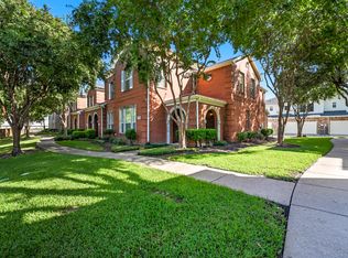 561 Legends Dr, Lewisville, TX 75057