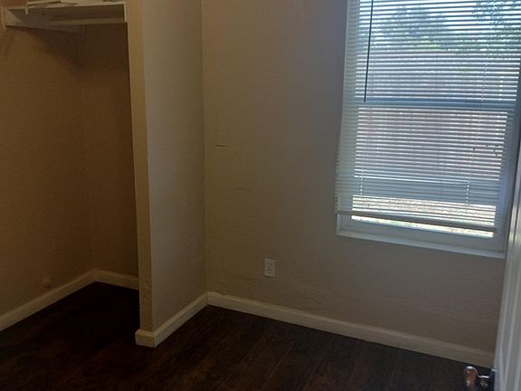 3rd image of 5835 Lindhurst Ave #1