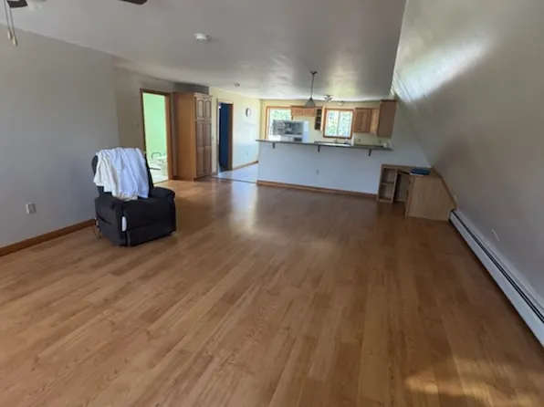 9B Philbrick Ln, Detroit, ME