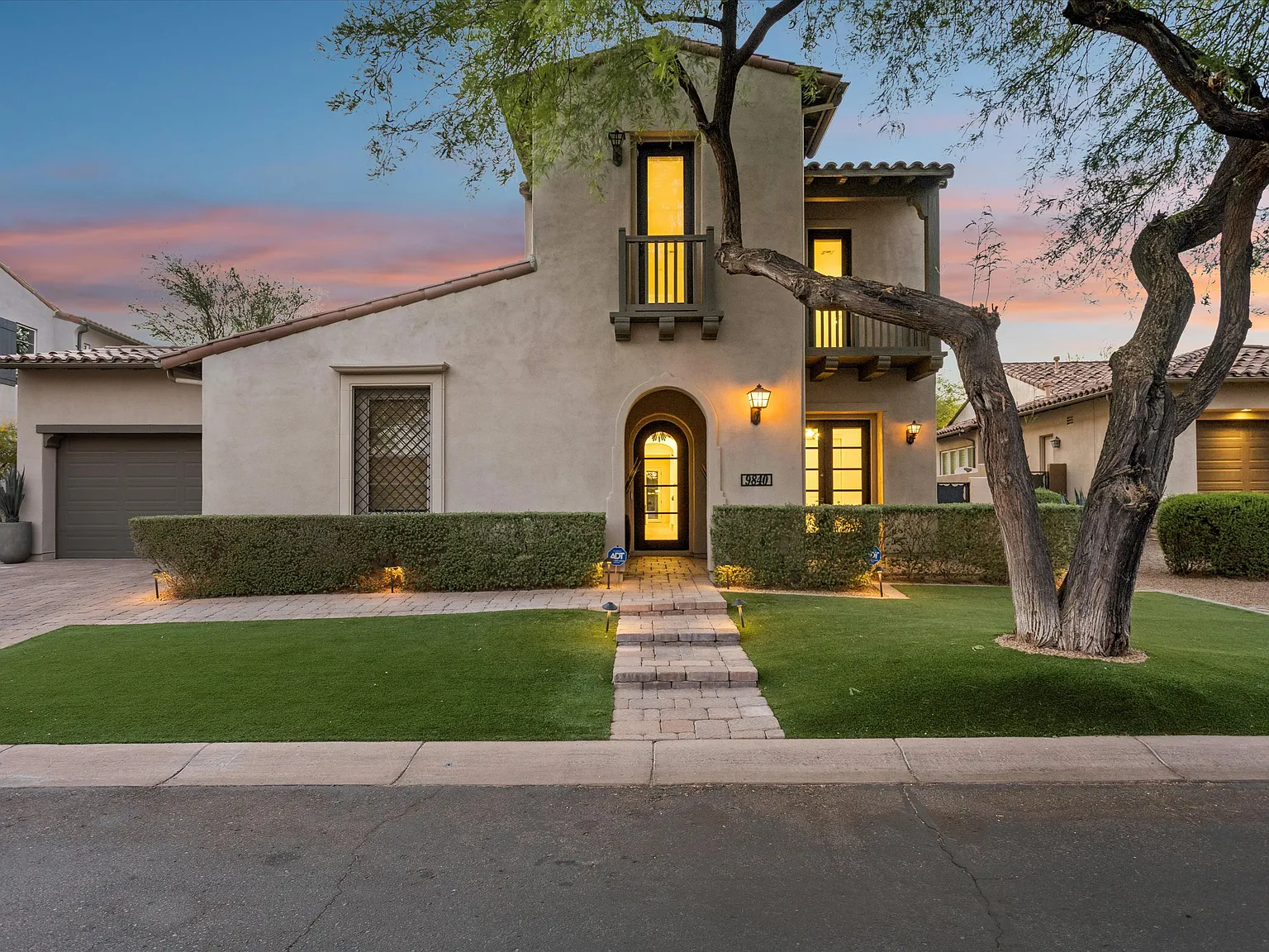 5 bed, 5203 sqft, $13,500 — Photo 4