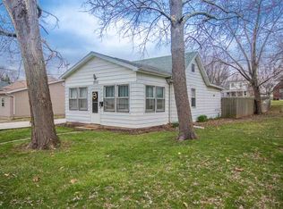 1213 E Cox Ave, Peoria Heights, IL