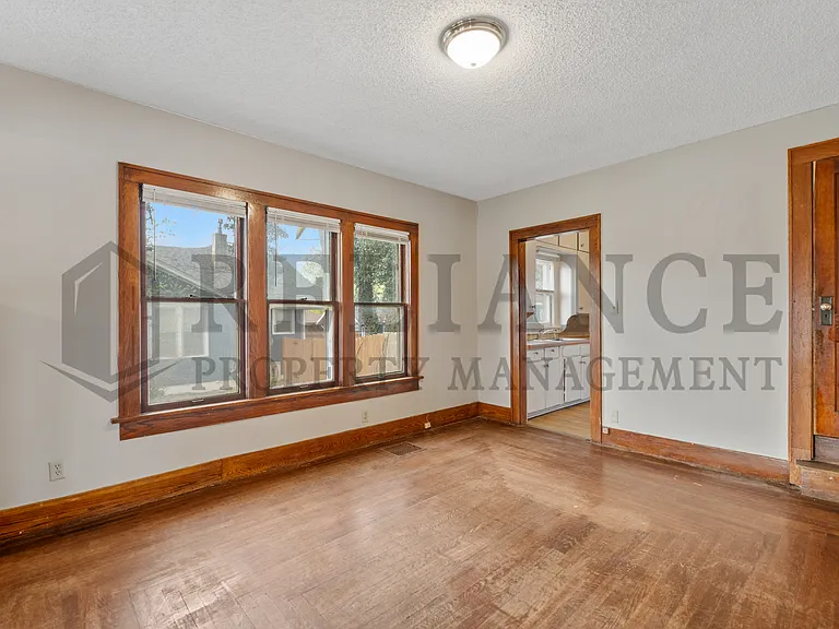 439 N Lorraine Ave — Photo 13