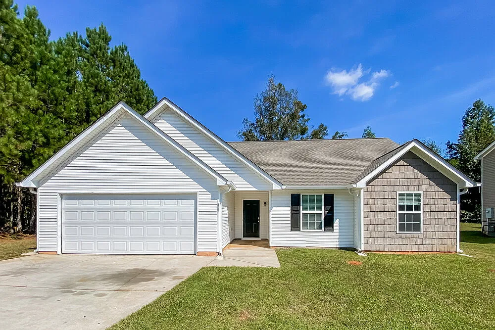 3 bed, 2.0 bath, 1268 sqft, $2,500 — Photo 1