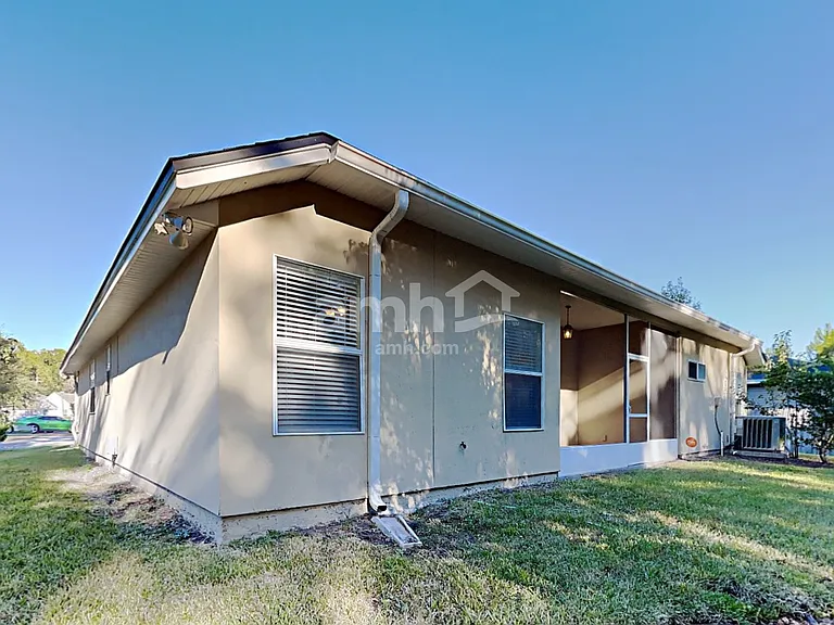 11390 Oaklawn Rd — Photo 21