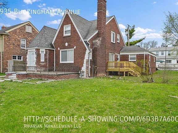 3rd image of 5935 Buckingham Ave