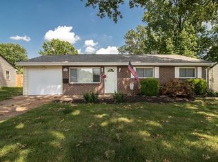 9810 Winn Dr, Saint Louis, MO 63134