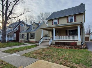 834 Nela View Rd, Cleveland, OH 44112