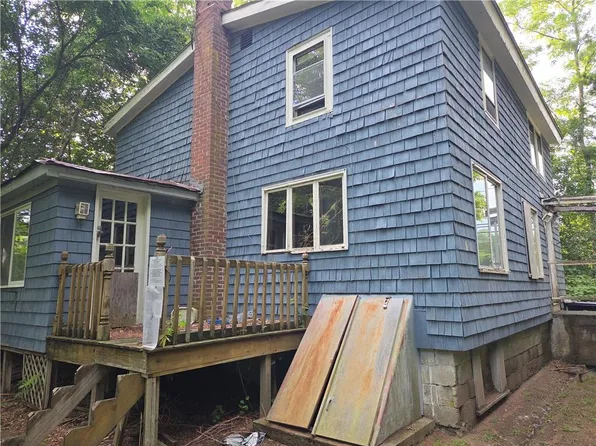 1526 Ten Rod Rd, North Kingstown, RI 02852