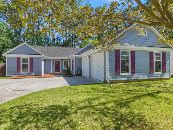 122 Chownings Ln, Goose Creek, SC 29445