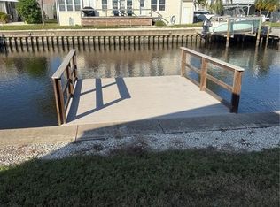 203 Mount Isle Ave NE #200, Saint Petersburg, FL 33702