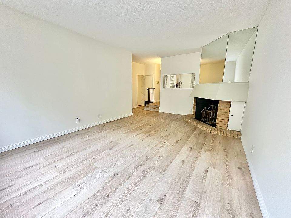 1st image of 2101 Baker St Unit 7