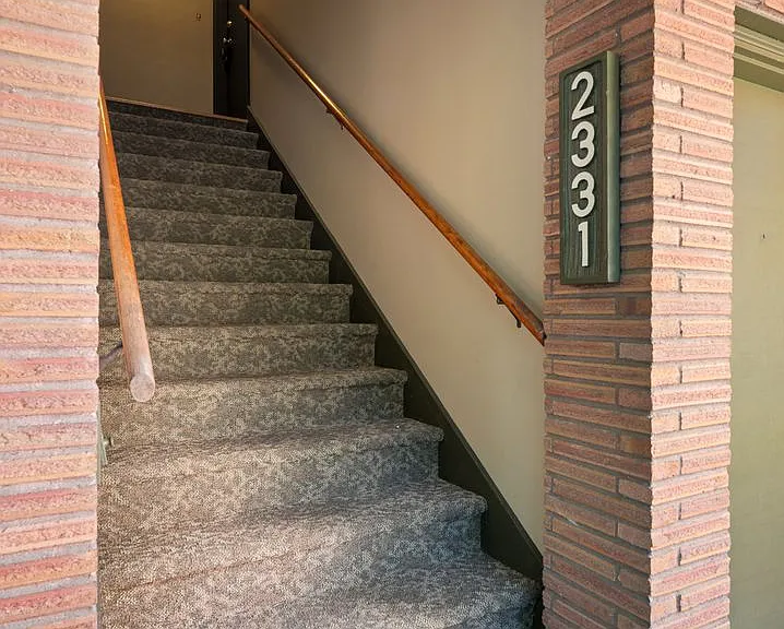 Parkdell Apartments — Photo 1
