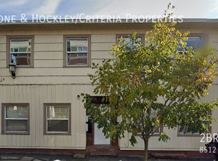 8512 SE 17th Ave APT 1, Portland, OR 97202