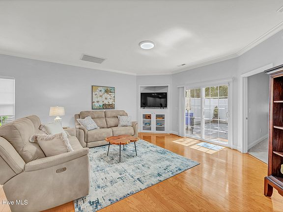5th image of 1626 Honeybee Lane
