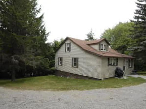 1541 Sugar Loaf Rd, Confluence, PA 15424