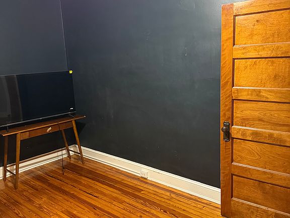 4th image of 3142 Abell Ave