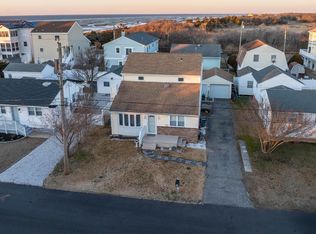 214 Sunray Rd, Villas, NJ 08251