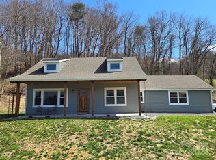 180 Mountain Spring Ln, Canton, NC 28716