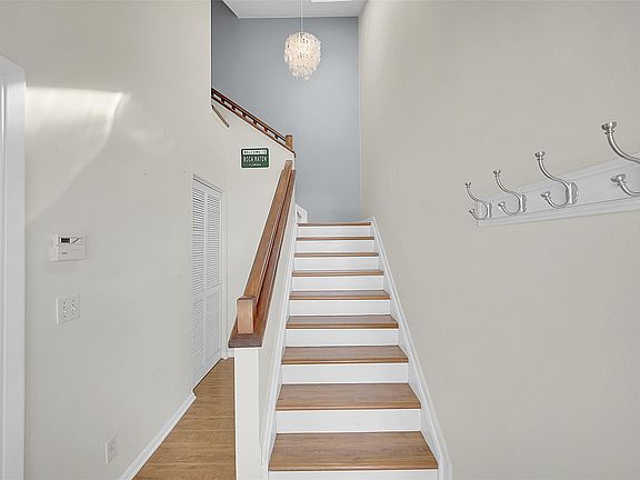 5th image of 5307 Buckhead Circle #203