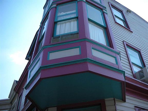 5th image of 300 S Pershing Ave