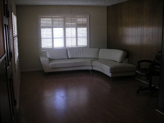 2nd image of 3814 W Wyoming Ave