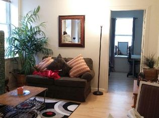 213 Chestnut St #3F, Philadelphia, PA 19106