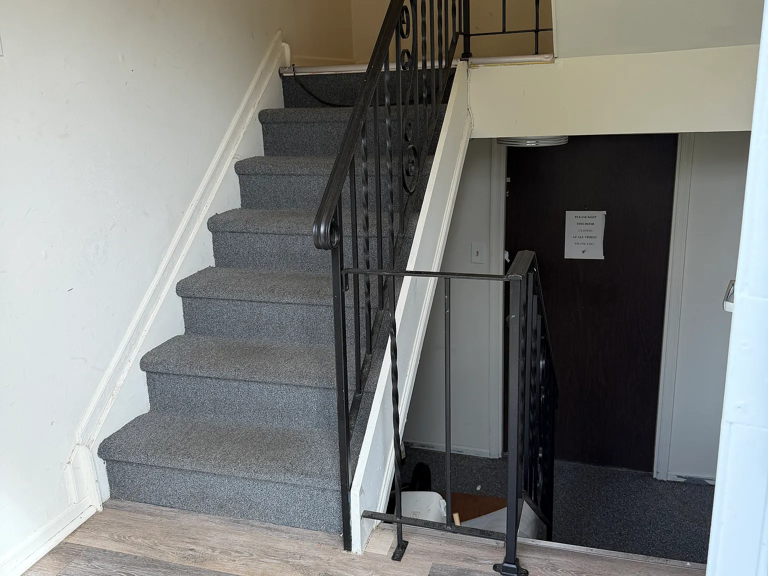 2 bed, 952 sqft, $2,050 — Photo 2