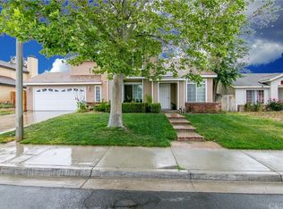 37335 Starcrest St, Palmdale, CA 93550