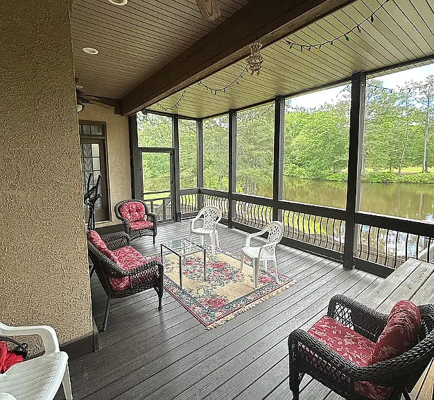 734 Cotswold Way — Photo 18