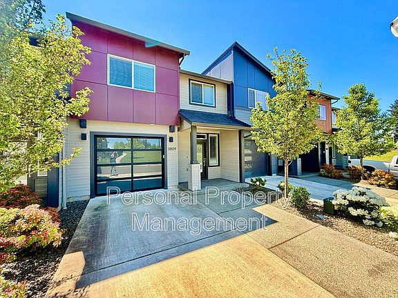 2nd image of 11809 NE 108th St