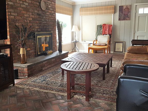 2nd image of 49 Burr Ave