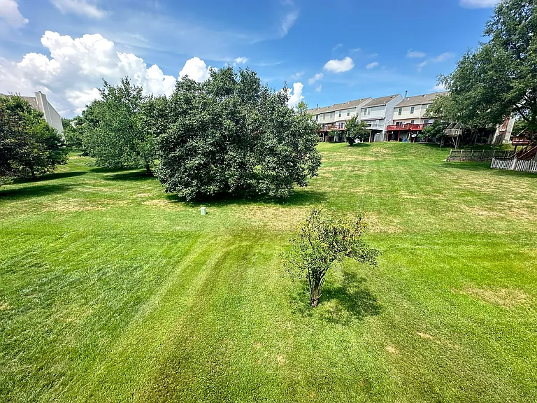 7958 Brightmeadow Ct — Photo 28
