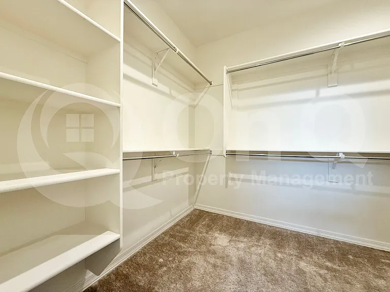 5734 W Getty Dr — Photo 19