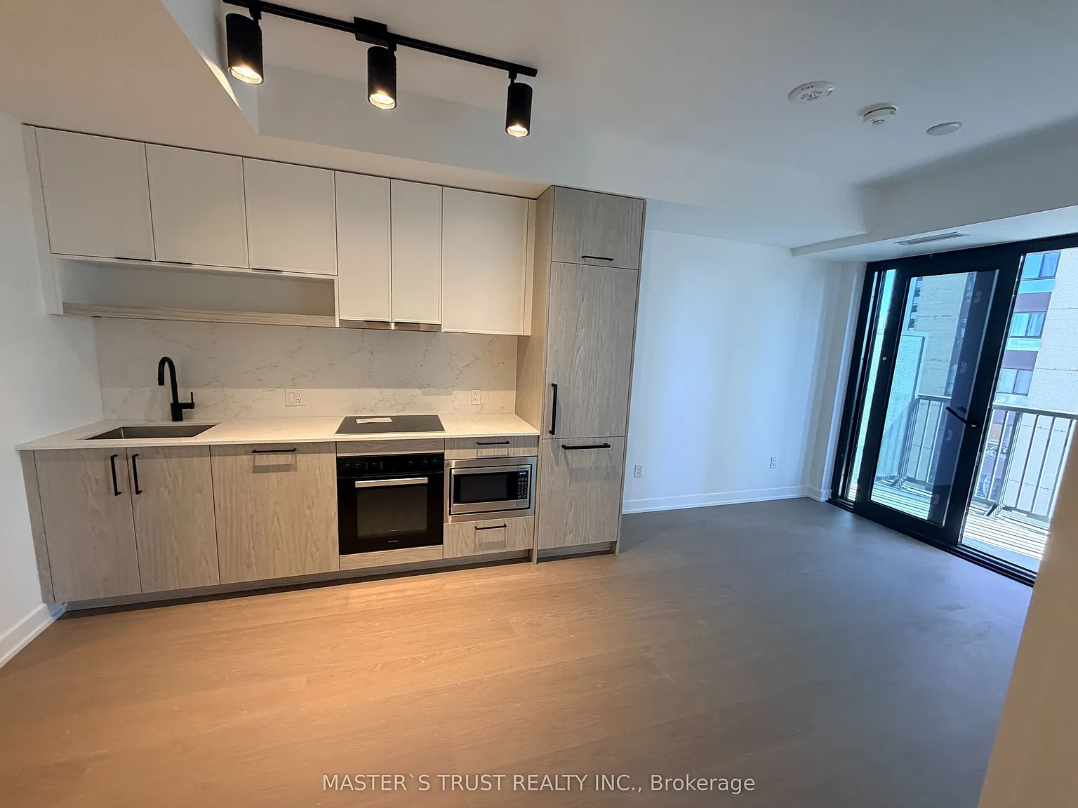 2 bed, $2,300 — Photo 4