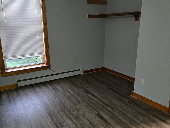 3rd image of 11 Lincoln St #3