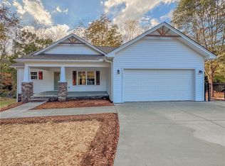 1002 S Greenwich Dr, Walhalla, SC 29691