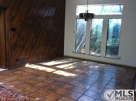 4th image of 3101 Landershire Ln