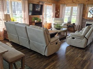 101 Ridge Point Rd, Jamestown, TN 38556