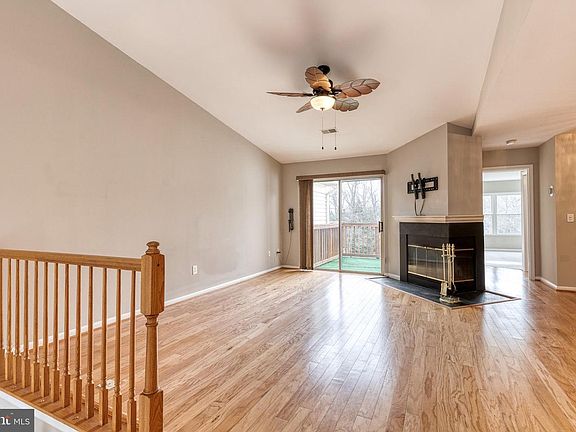4th image of 20 Sandstone Ct APT K