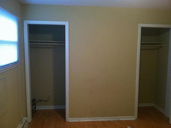 4th image of 37 King Arthur Ct APT 9