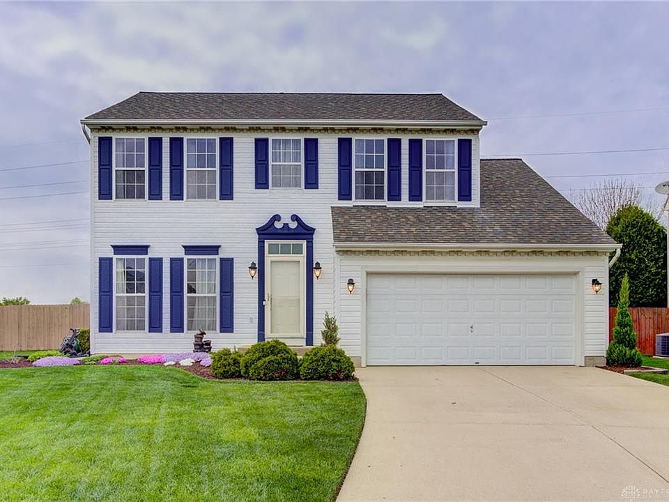 1st image of 2417 Queensway Dr