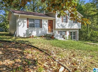 542 Navajo Trl, Alabaster, AL 35007