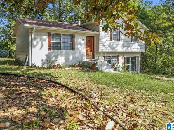 542 Navajo Trl, Alabaster, AL 35007