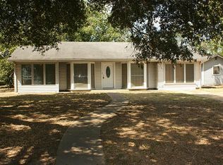 1725 14th St, Hempstead, TX 77445