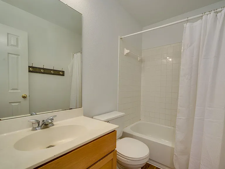 1112 Sundrop Pl — Photo 10