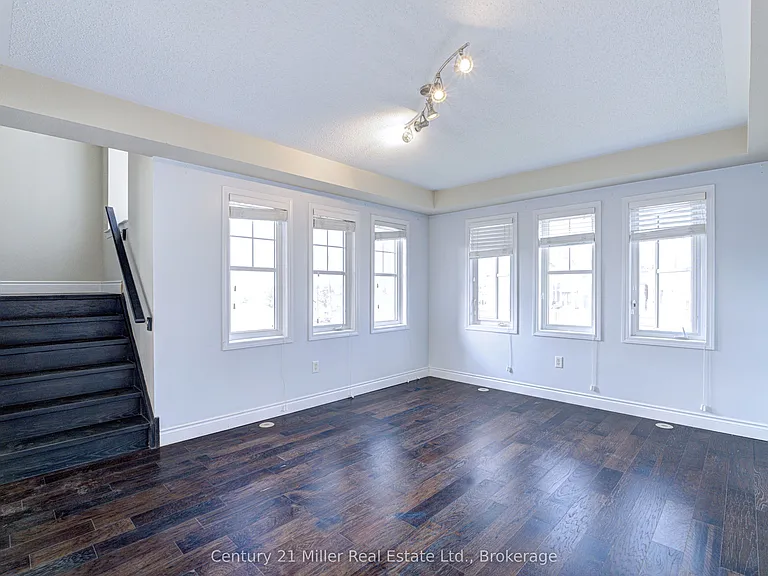 3105 Walkers Line — Photo 9