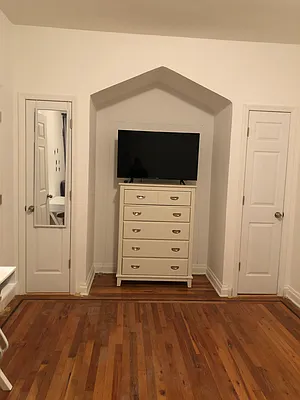 Rented by Grand Group Realty | media 9